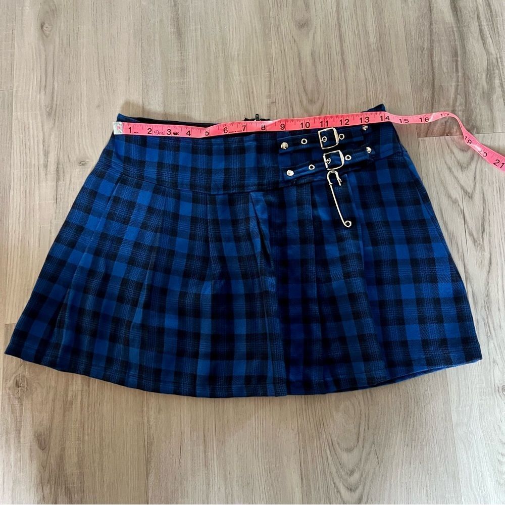 NWT vintage Lip Service blue plaid miniskirt with buckles and safety pin sz S - Picture 3 of 13